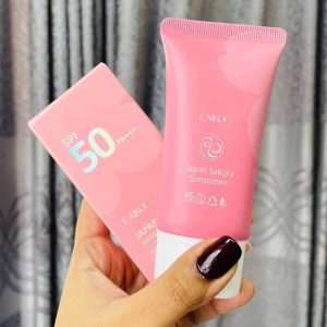 WhatsApp Image 2025-08-01 at 5.24.19 PM Laikou Japan Sakura Sunscreen1pcs
